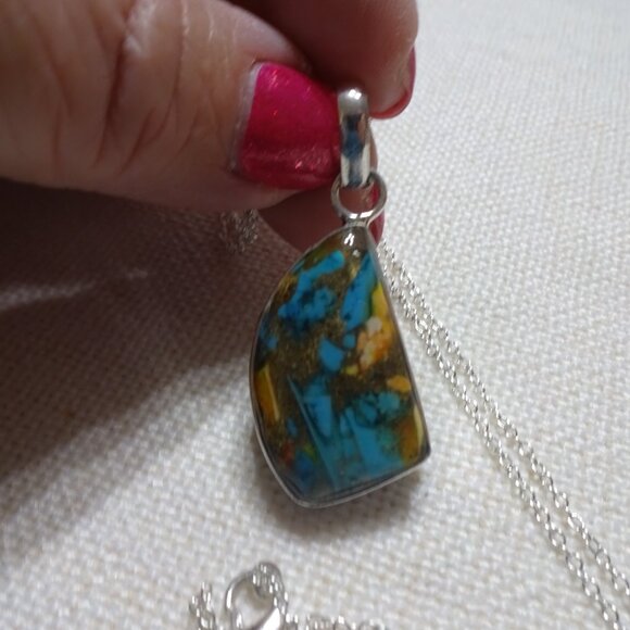 Beautiful "OYSTER TURQUOISE" Handmade Sterling Pendant/Chain #772B - Picture 2 of 3